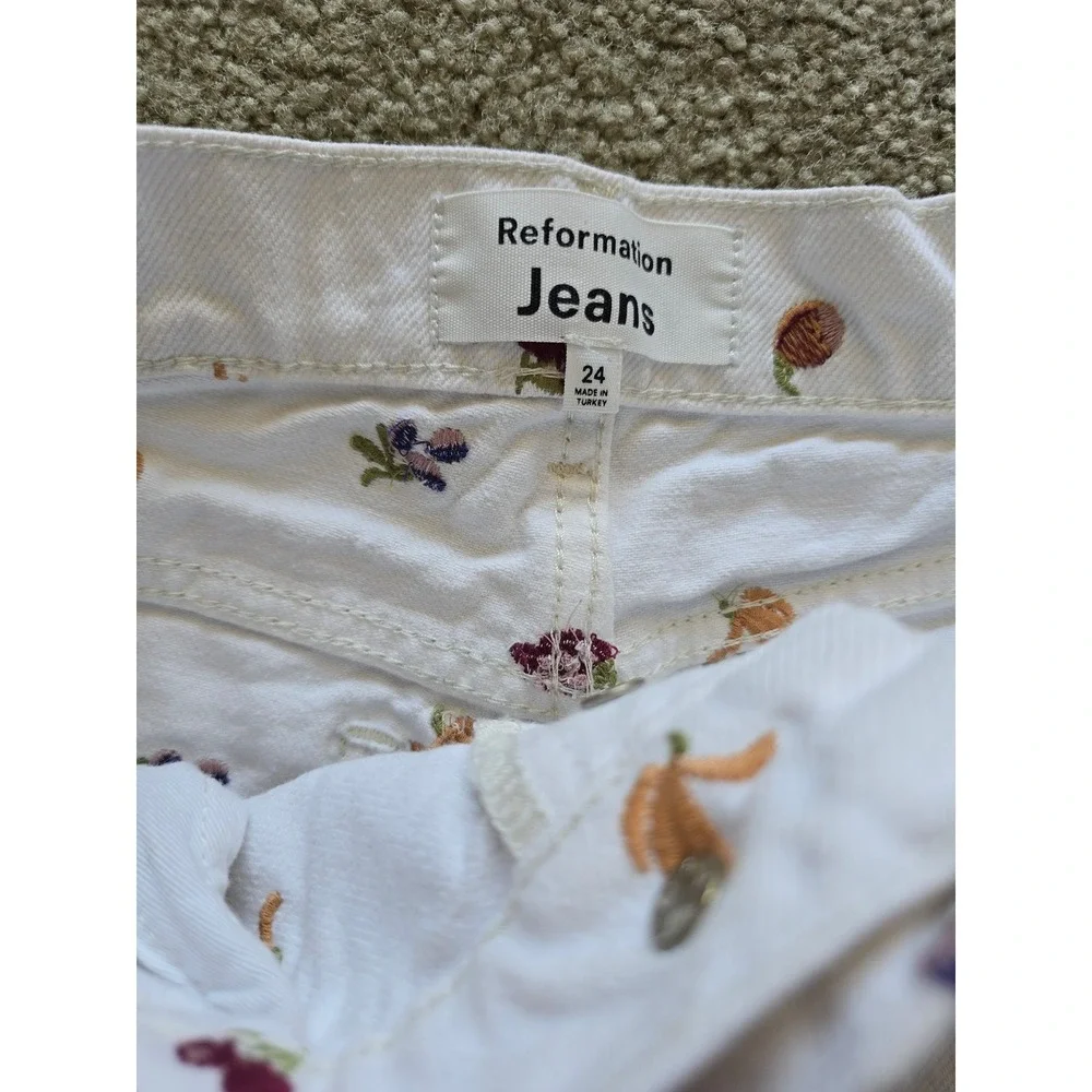 Reformation Charlie Fruitloops High Rise White Denim Fruit Embroidered Shorts 24